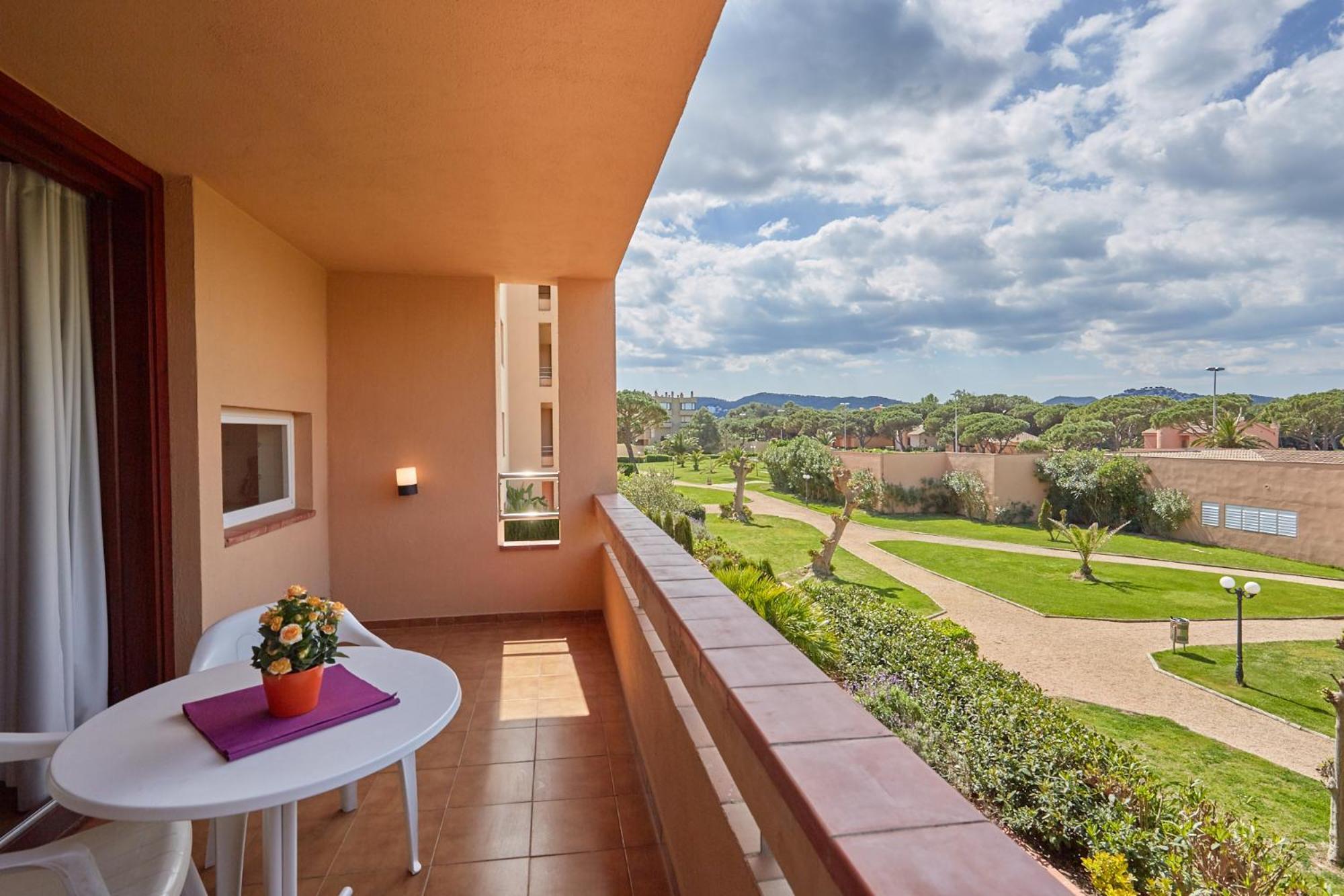 Apartaments Golf Mar Палс Екстериор снимка
